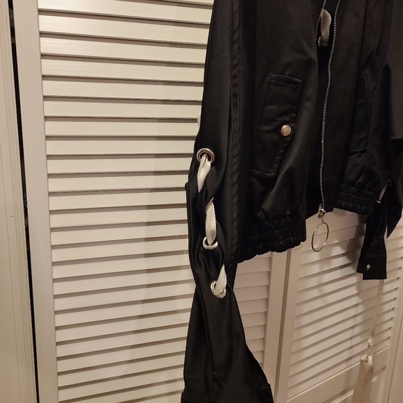 Rehab Crop string jacket - Picture 2 of 3